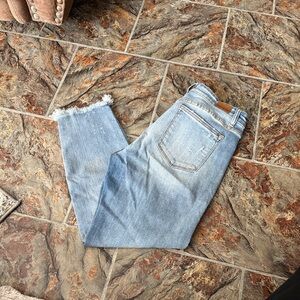 Judy Blue Light Wash Cropped Jeans